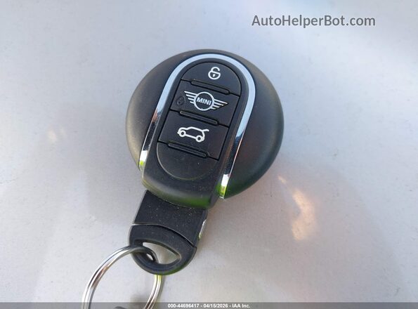 WMZ53BR06R3R70572 2024 MINI COUNTRYMAN Серебряный Вид панели приборов