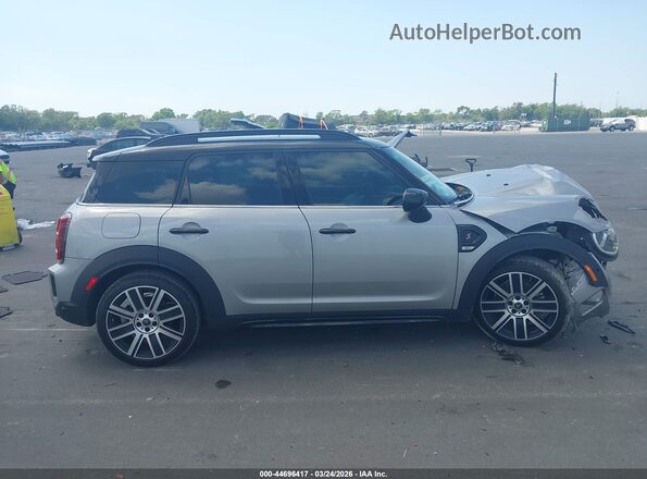 WMZ53BR06R3R70572 2024 MINI COUNTRYMAN Серебряный Вид задней части салона