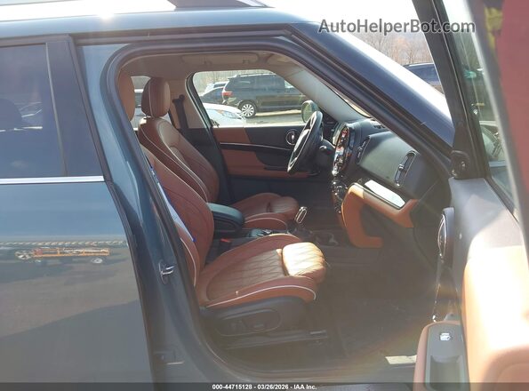 WMZ83BR03R3R65021 2024 MINI COUNTRYMAN Синий Вид салона спереди
