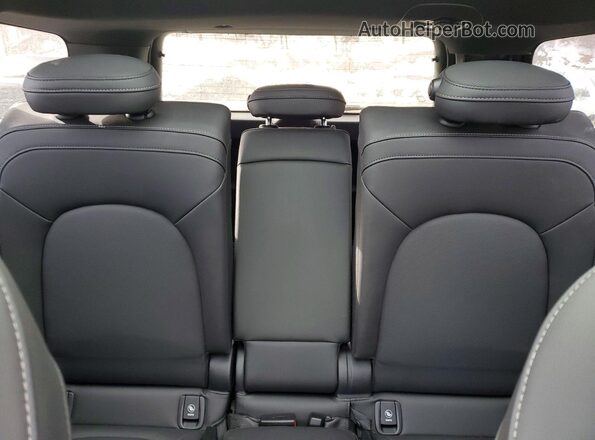 WMZ83BR04P3P65858 2023 MINI COOPER Black Вид задніх сидінь
