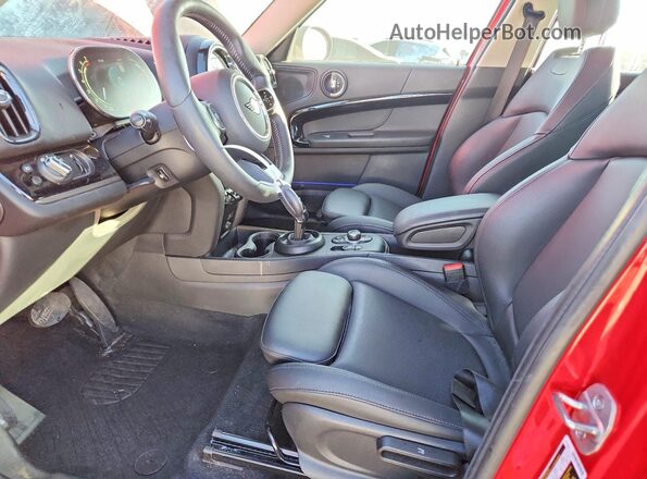 WMZ83BR09P3R09114 2023 MINI COOPER Red Вид салону спереду