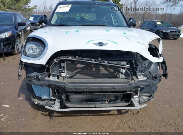 WMZYS7C30H3E06949 2017 MINI COUNTRYMAN White Vista frontal
