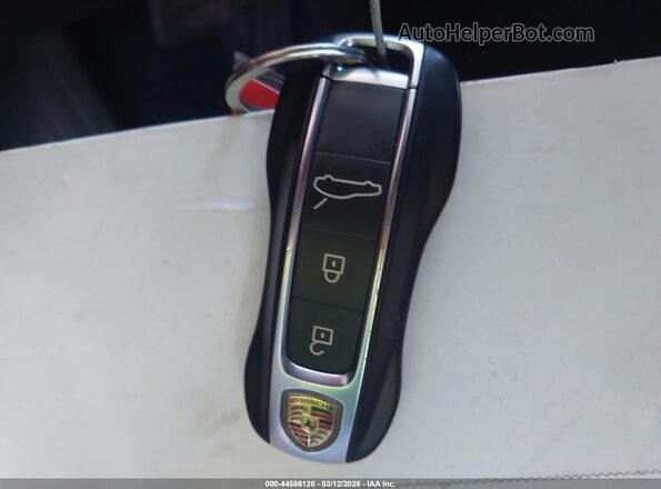 WP0AA2A76KL100677 2019 PORSCHE PANAMERA White 