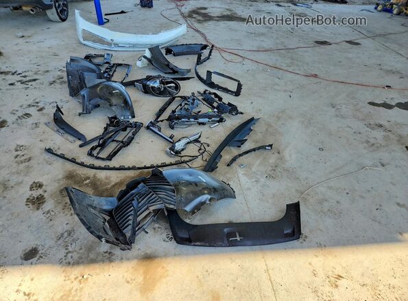 WP0AA2A9XNS205802 2022 PORSCHE 911 White Engine compartment view