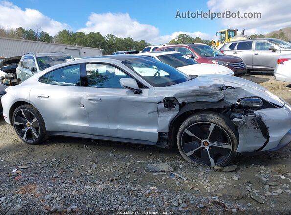 WP0AA2Y13NSA10143 2022 PORSCHE TAYCAN White უკანა სალონის ხედი