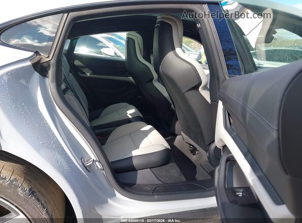 WP0AA2Y13NSA10143 2022 PORSCHE TAYCAN White VIN კოდის სტიკერის ხედი