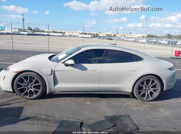 WP0AA2Y16PSA14433 2023 PORSCHE TAYCAN Silver Vista interior de 360 grados