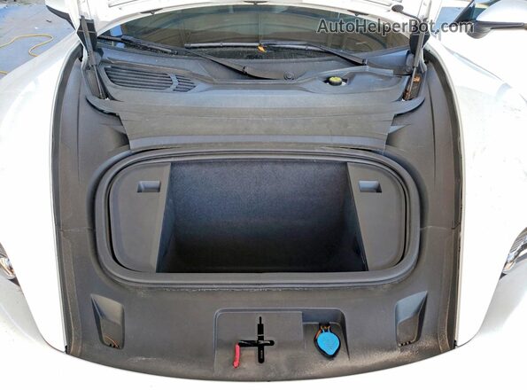 WP0AA2Y19MSA14714 2021 PORSCHE TAYCAN Белый Вид задней части салона