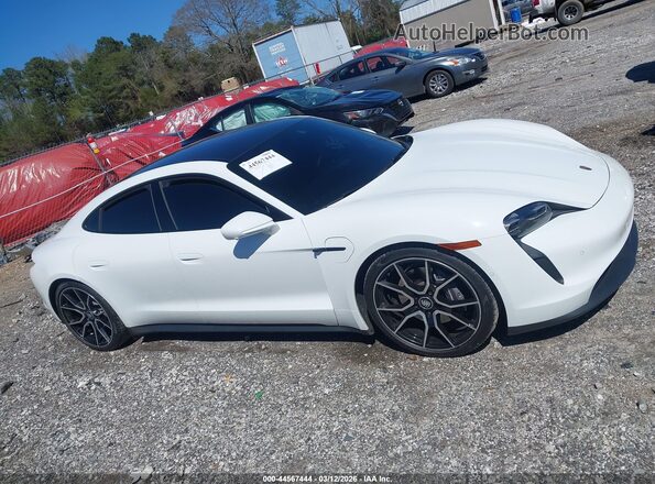 WP0AA2Y19RSA12694 2024 PORSCHE TAYCAN White Սալոնի հետևի տեսք
