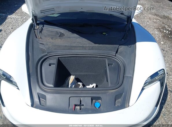 WP0AA2Y19RSA12694 2024 PORSCHE TAYCAN White Հետևի տեսք