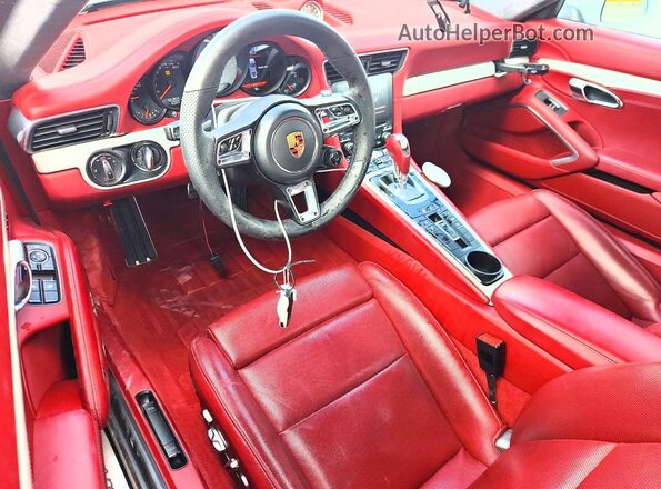 WP0AB2A98HS122094 2017 PORSCHE 911 Белый Вид панели приборов