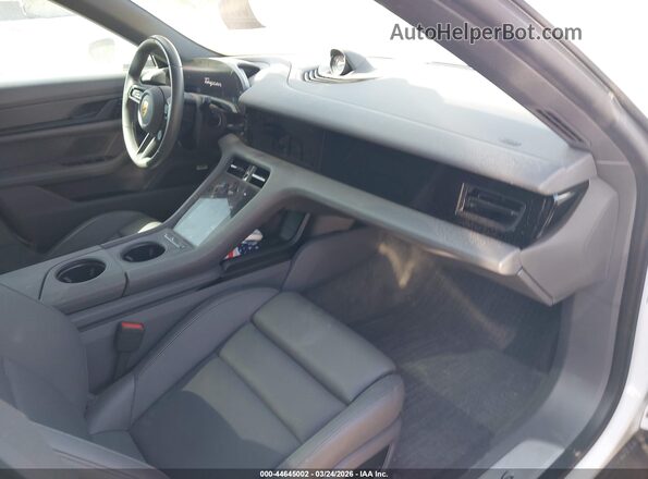 WP0AB2Y10LSA52019 2020 PORSCHE TAYCAN White Widok wnętrza z przodu