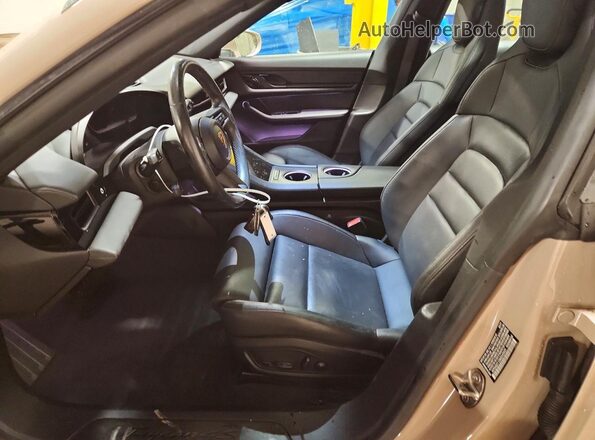 WP0AB2Y10MSA43449 2021 PORSCHE TAYCAN Beige წინა სალონის ხედი