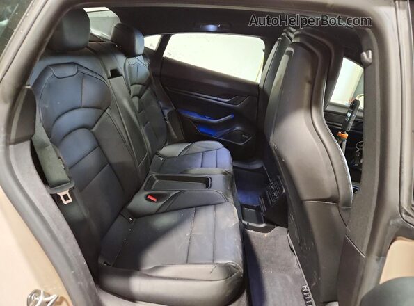 WP0AB2Y10MSA43449 2021 PORSCHE TAYCAN Beige უკანა სავარძლების ხედი