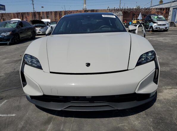 WP0AC2Y17SSA55222 2025 PORSCHE TAYCAN Silver Widok z przodu
