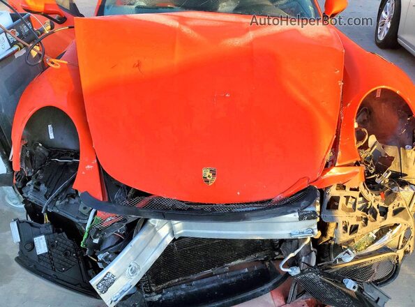 WP0AF2A9XGS187189 2016 PORSCHE 911 Red Rear interior view