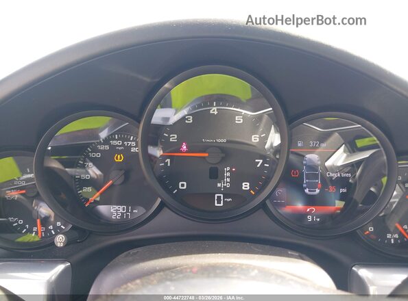 WP0BA2A92HS132224 2017 PORSCHE 911 Light Blue Widok tylnych siedzeń