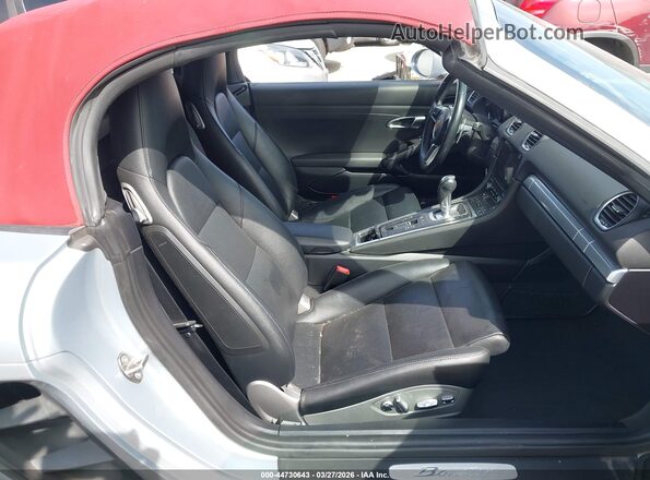 WP0CA2A80JS210792 2018 PORSCHE BOXSTER Серебряный Вид наклейки с VIN-кодом