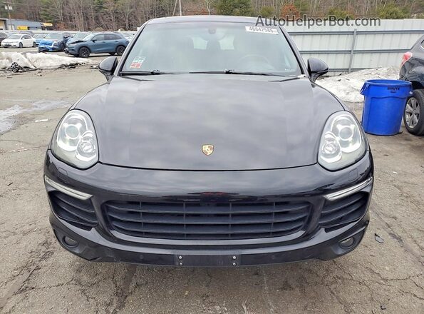 WP1AA2A21HKA85006 2017 PORSCHE CAYENNE Black Widok z przodu
