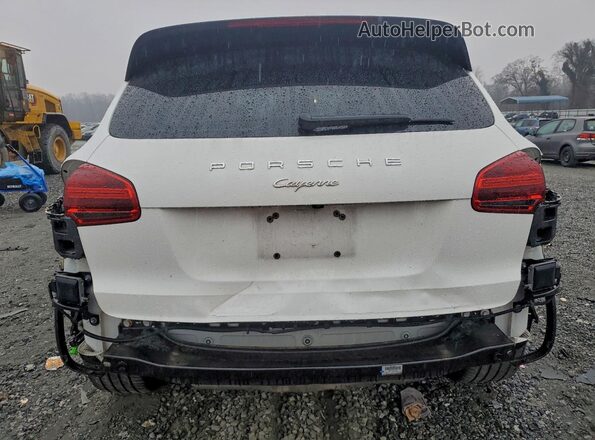 WP1AA2A25GLA04789 2016 PORSCHE CAYENNE White Вид ззаду