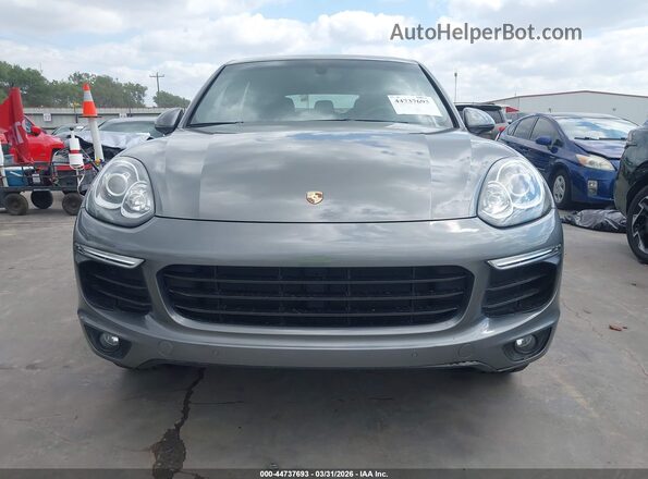 WP1AA2A26GLA00699 2016 PORSCHE CAYENNE Gray Widok z przodu