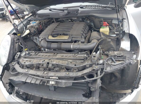 WP1AA2A27JKA05035 2018 PORSCHE CAYENNE Silver Rear view