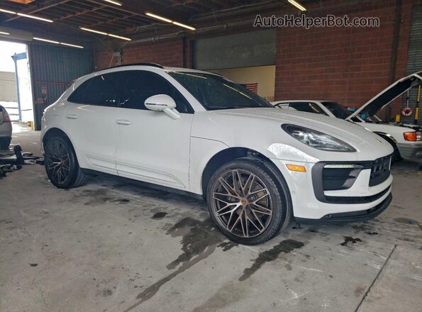 WP1AA2A50PLB08729 2023 PORSCHE MACAN Белый Передняя правая четверть