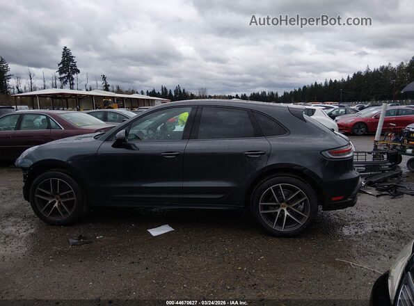 WP1AA2A50PLB21495 2023 PORSCHE MACAN Черный 