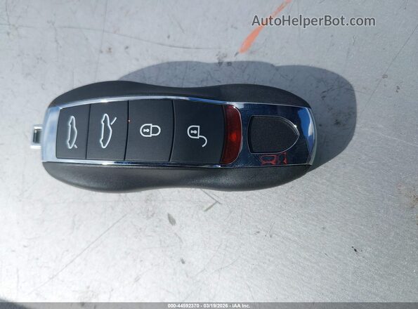 WP1AA2A52KLB04206 2019 PORSCHE MACAN White 