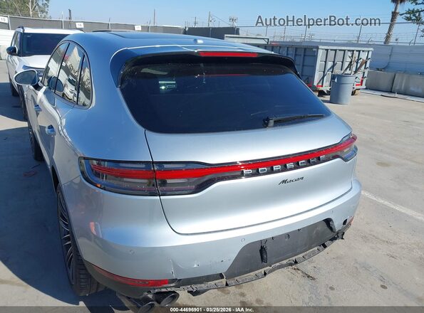 WP1AA2A52LLB15076 2020 PORSCHE MACAN Silver Front view