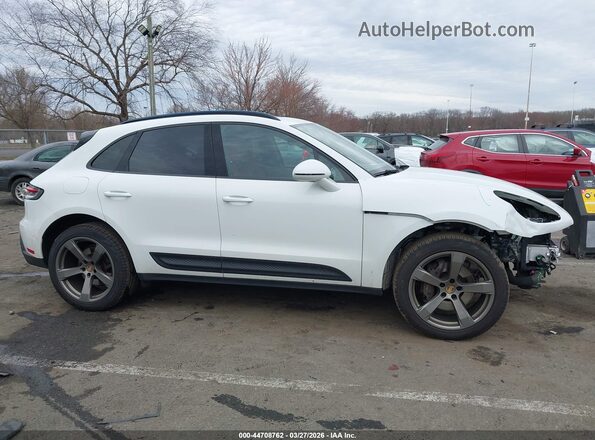 WP1AA2A53PLB05971 2023 PORSCHE MACAN White Սալոնի հետևի տեսք