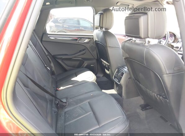 WP1AA2A54RLB11636 2024 PORSCHE MACAN Red Widok naklejki z numerem VIN