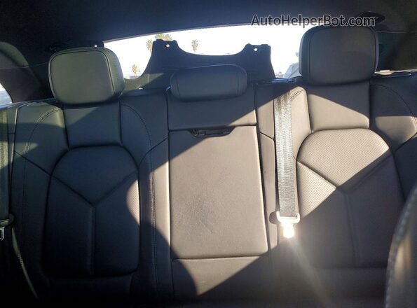 WP1AA2A54RLB14357 2024 PORSCHE MACAN Black Widok tylnych siedzeń