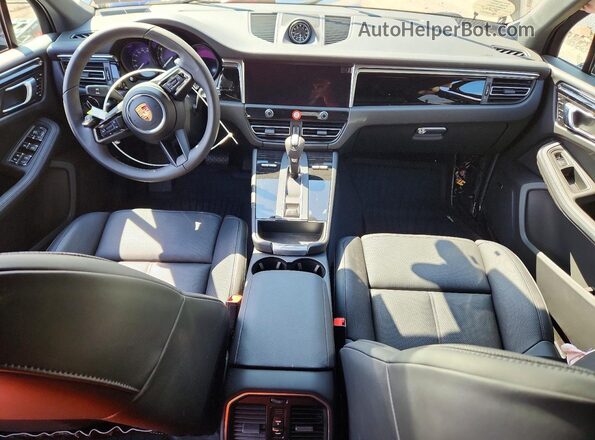 WP1AA2A54TLB00692 2026 PORSCHE MACAN Black Widok deski rozdzielczej