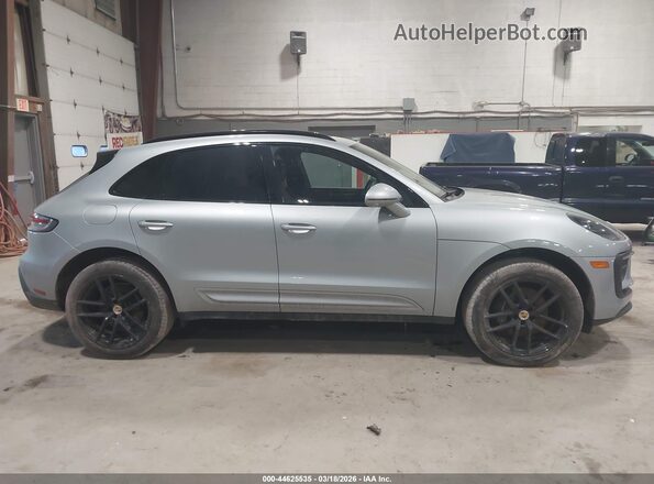 WP1AA2A58PLB11426 2023 PORSCHE MACAN Серый Вид задней части салона