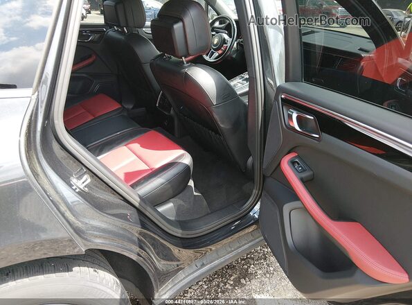 WP1AA2A59LLB11574 2020 PORSCHE MACAN Серый Вид наклейки с VIN-кодом