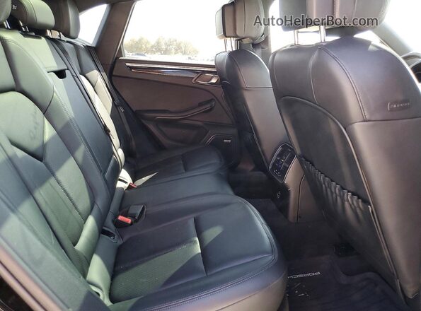 WP1AA2A59NLB08970 2022 PORSCHE MACAN Черный Вид задней части салона