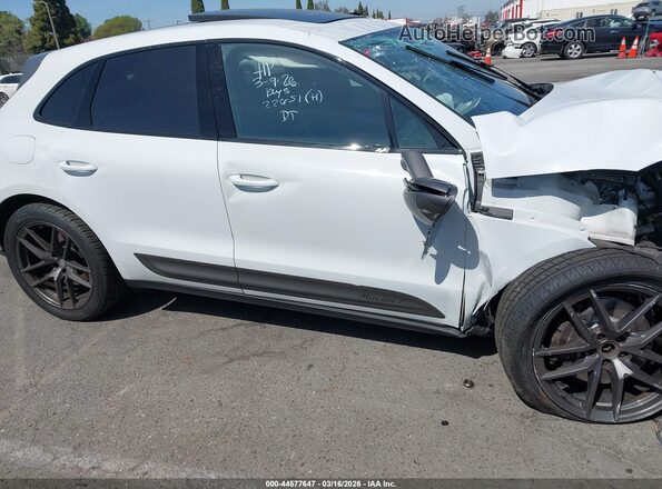 WP1AA2A59PLB16411 2023 PORSCHE MACAN White Widok wnętrza z tyłu