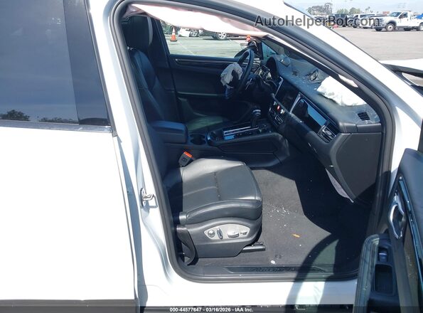 WP1AA2A59PLB16411 2023 PORSCHE MACAN White Widok wnętrza z przodu