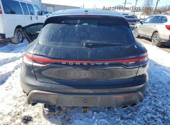 WP1AA2A59SLB00573 2025 PORSCHE MACAN Black Rear view