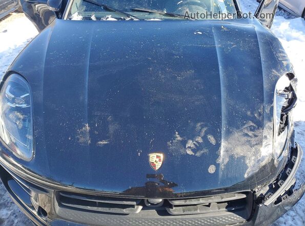WP1AA2A59SLB00573 2025 PORSCHE MACAN Black Engine compartment view