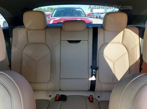 WP1AA2A59SLB00718 2025 PORSCHE MACAN Black უკანა სალონის ხედი