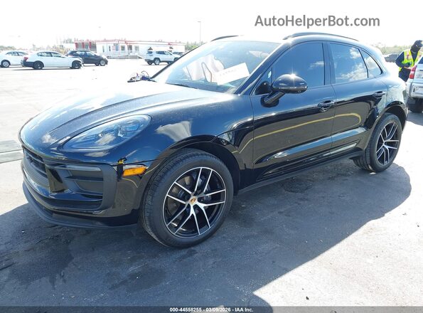 WP1AA2A59SLB06082 2025 PORSCHE MACAN Черный Передняя левая четверть