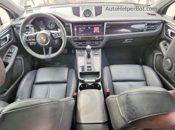 WP1AA2A59SLB06681 2025 PORSCHE MACAN Black Vista del salpicadero