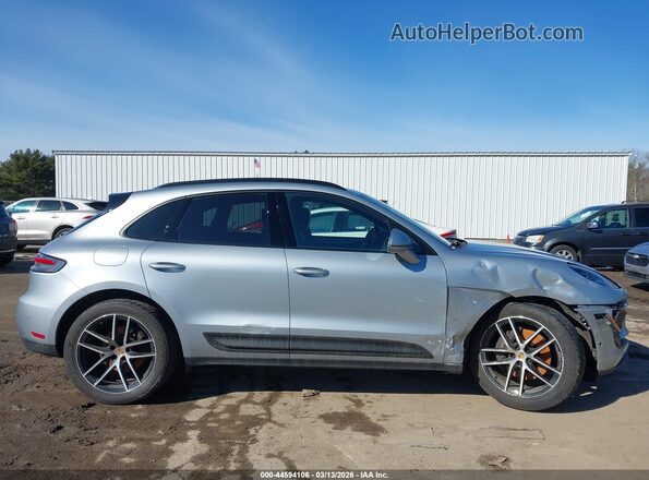 WP1AA2A5XPLB05367 2023 PORSCHE MACAN Silver 360 interior view