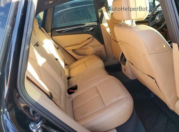 WP1AA2A5XRLB03718 2024 PORSCHE MACAN Black 