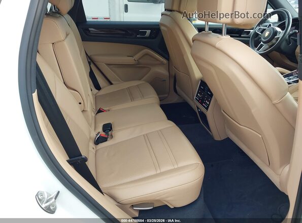WP1AA2AY0KDA07381 2019 PORSCHE CAYENNE Белый Вид наклейки с VIN-кодом