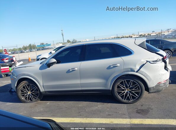 WP1AA2AY2RDA10812 2024 PORSCHE CAYENNE Gray 360 interior view
