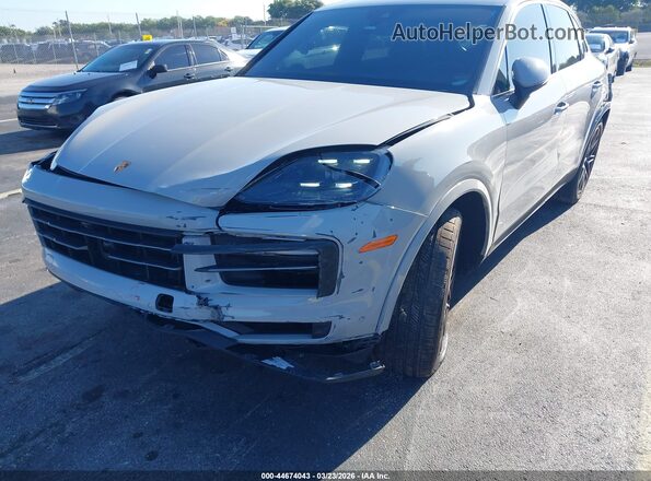 WP1AA2AY2RDA10812 2024 PORSCHE CAYENNE Gray Front view