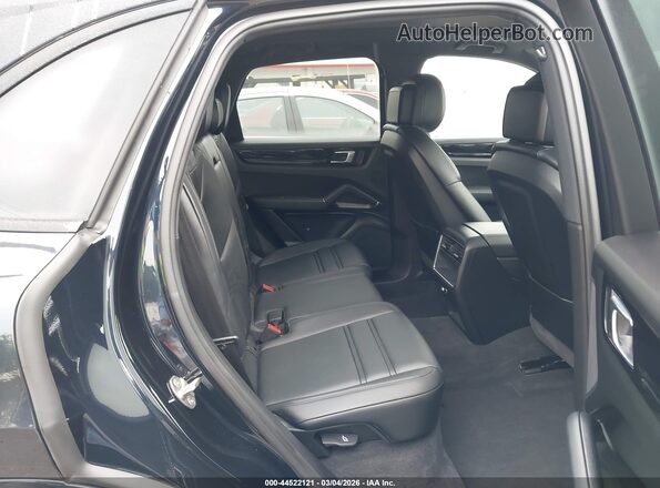WP1AA2AY5PDA06959 2023 PORSCHE CAYENNE Черный Вид наклейки с VIN-кодом